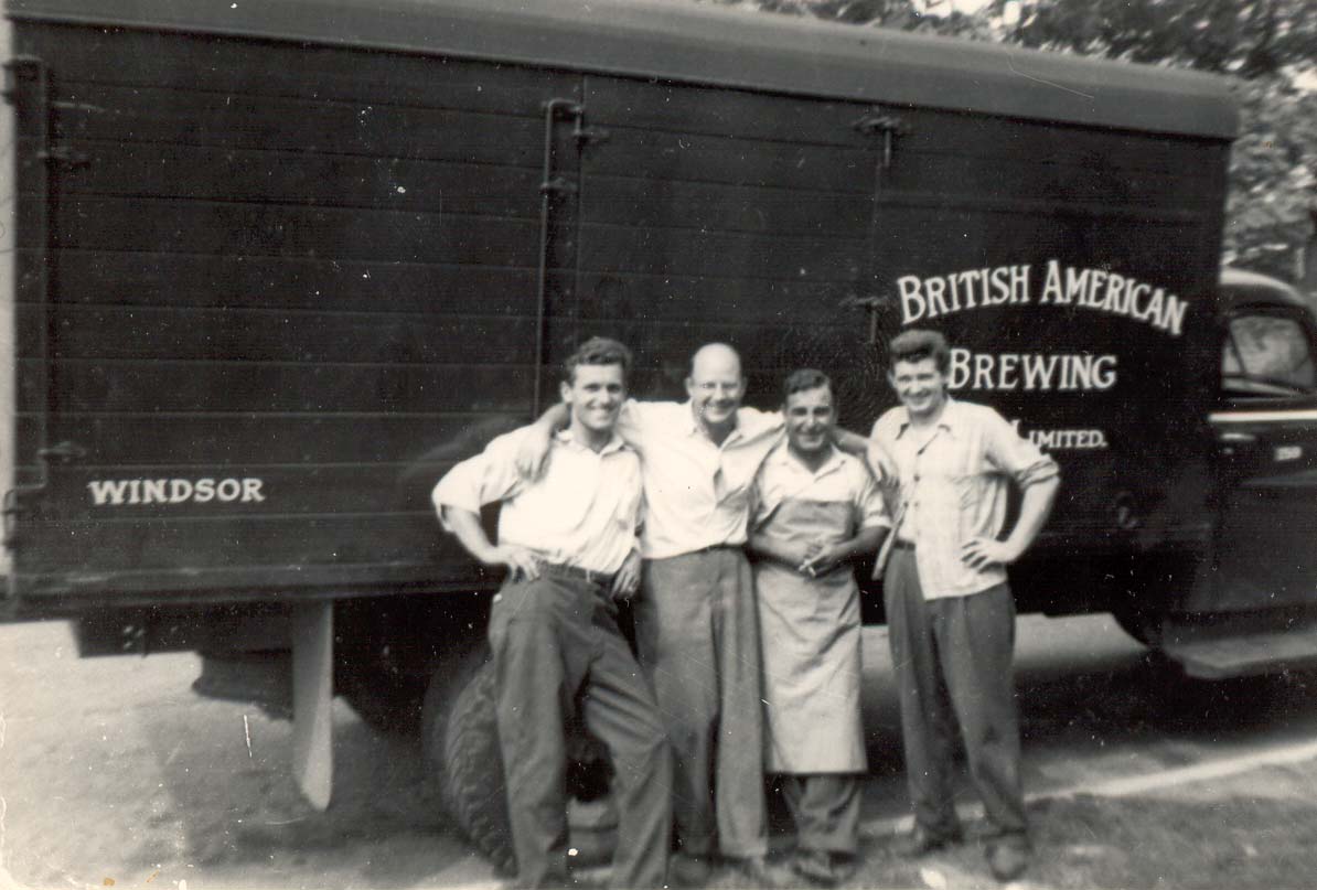 Photo%20of%20a%20British%20American%20Brewing%20Company%20truck%20and%20four%20men%20posed%20in%20front